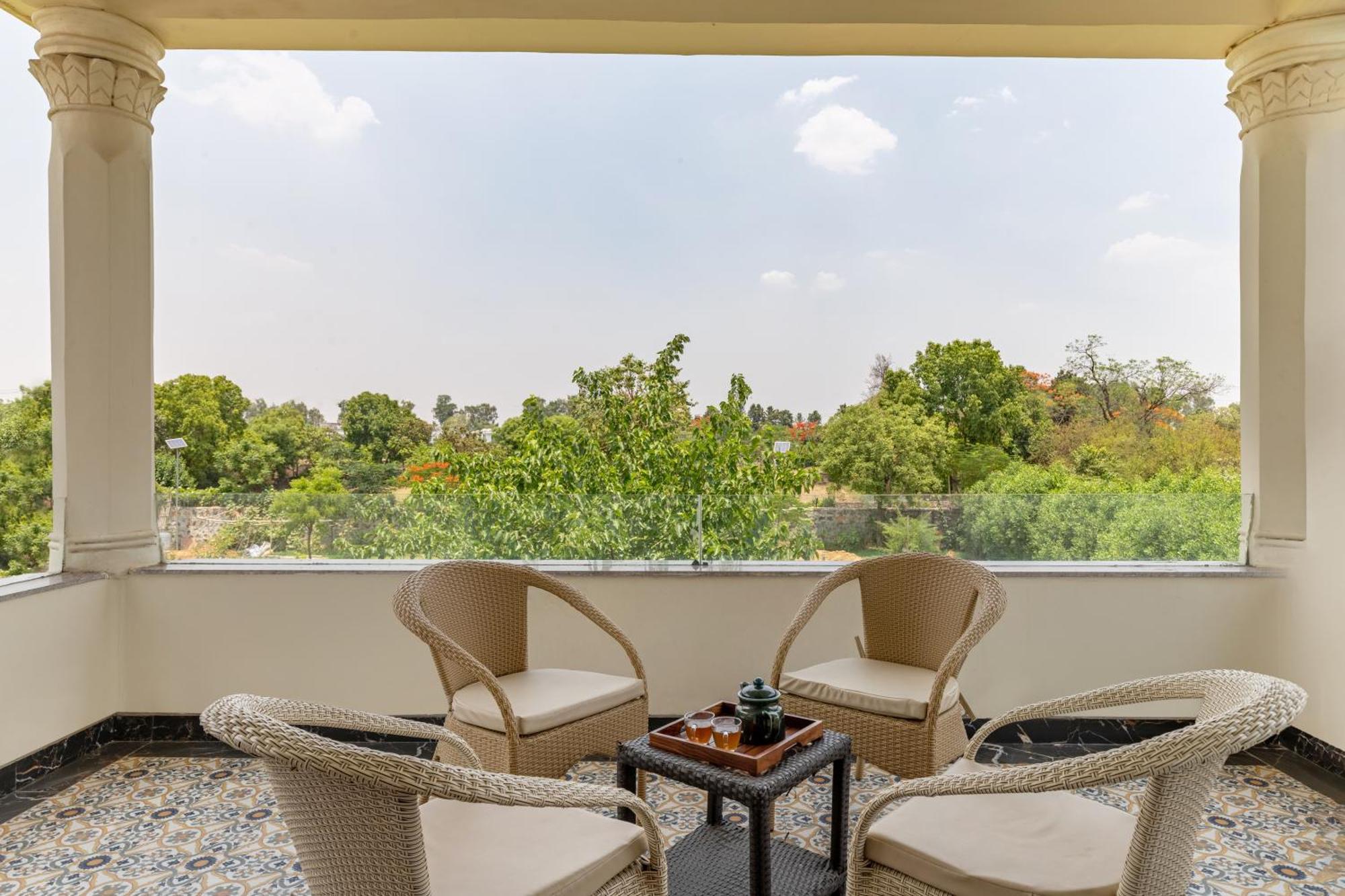 Alaya Stays Raga 2Bhk Farmstay With An Entertainment Lounge Sohna 外观 照片